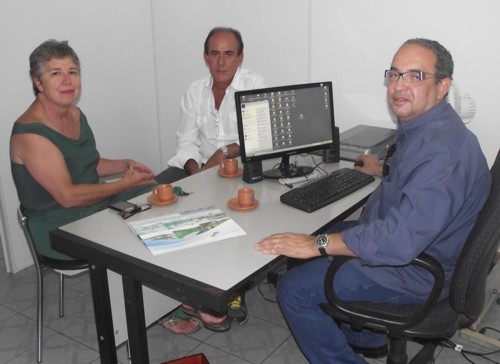 ELEIÇÃO 2012: Fernando Malta (PSB) se encontra causalmente com Presidente do Partido Verde na redação do Divinews reunio - geraldo-iris-fernando